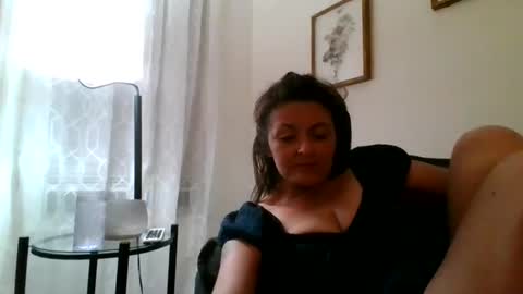 tinyassbossymilf online show from September 19, 9:00 am