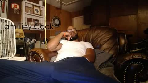 tinycock_1979 online show from November 5, 6:24 am