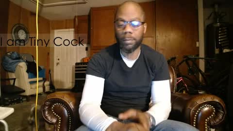 tinycock_1979 online show from April 19, 9:52 am