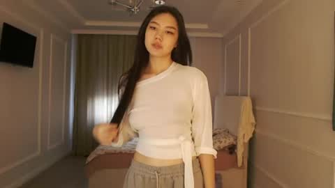 Snapshot of tinykawaii chatting on July 1, 2:46 am Tina extra tips in PVT online show from July 1, 2:46 am