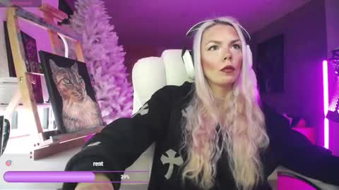 stage Kylie Sinner  brand CLITBAIT online show from February 24, 10:19 pm