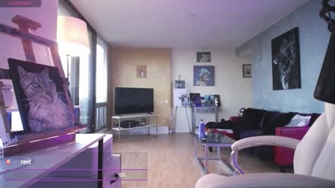 stage Kylie Sinner  brand CLITBAIT online show from March 18, 10:02 pm