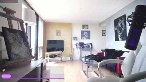 stage Kylie Sinner  brand CLITBAIT online show from March 20, 5:51 pm