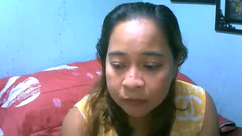 Snapshot of tinypussy_xx chatting on November 6, 11:15 pm tinypussy_xx online show from November 6, 11:15 pm