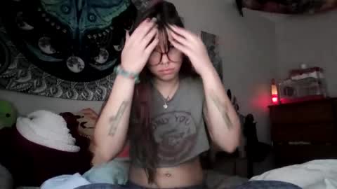 Snapshot of tinytittiexx chatting on February 13, 3:08 pm tinytittiexx online show from February 13, 3:08 pm