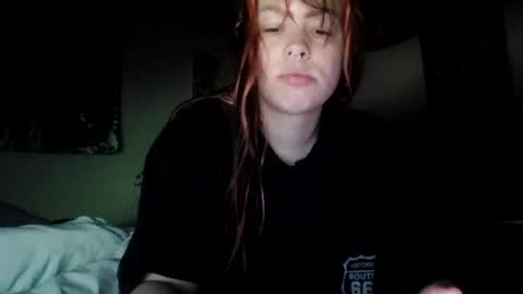 Snapshot of tinytittiexx chatting on June 13, 8:18 pm tinytittiexx online show from June 13, 8:18 pm