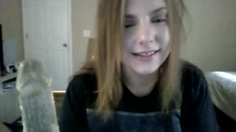 tinywithtiddies online show from May 12, 1:41 pm