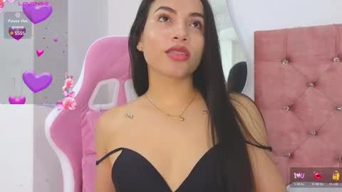 Tiphani Walker online show from March 12, 11:27 am