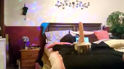 Snapshot of tiptooc chatting on January 15, 8:45 pm Tiptooc online show from January 15, 8:45 pm