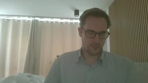 Snapshot of titlovercums chatting on April 19, 5:29 am titlovercums online show from April 19, 5:29 am