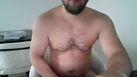 Snapshot of titsthebest chatting on March 18, 7:11 am titsthebest online show from March 18, 7:11 am