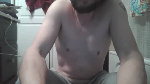 Snapshot of tittyzandbeer chatting on March 28, 10:26 am tittyzandbeer online show from March 28, 10:26 am