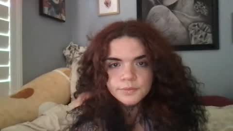Snapshot of titzntattz chatting on August 5, 10:33 pm formerly bigtittygothwhore online show from August 5, 10:33 pm