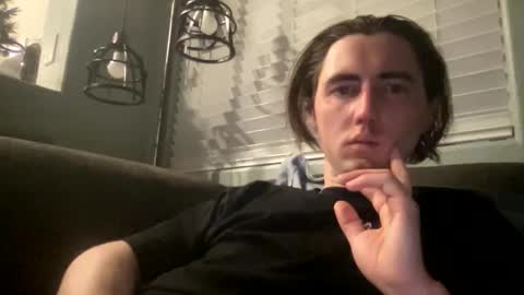 Snapshot of tlayne410 chatting on April 13, 8:20 am tlayne410 online show from April 13, 8:20 am