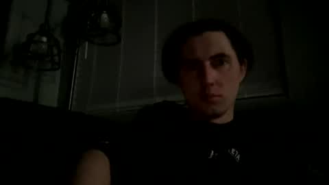 Snapshot of tlayne410 chatting on April 14, 9:26 am tlayne410 online show from April 14, 9:26 am