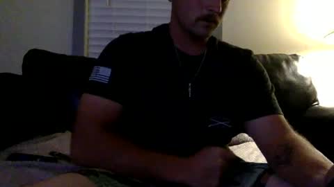 Snapshot of tnich28 chatting on September 20, 6:03 am tnich28 online show from September 20, 6:03 am