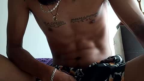 tobehot online show from March 17, 2:53 pm