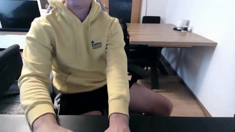 tobisk online show from November 23, 2:28 pm