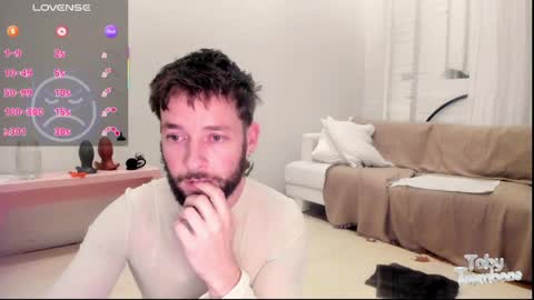 Toby Trombone online show from May 6, 2:29 am