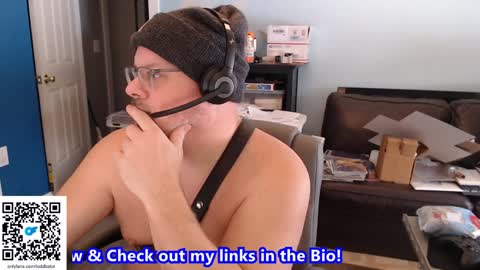 Snapshot of toddbator chatting on January 16, 8:25 pm Todd Bator online show from January 16, 8:25 pm