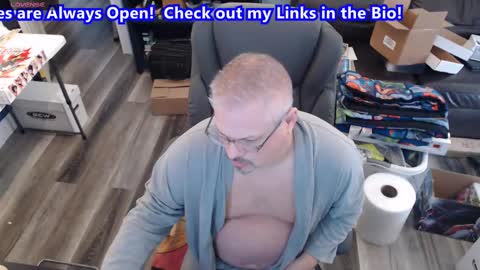 Snapshot of toddbator chatting on February 16, 2:32 pm Todd Bator online show from February 16, 2:32 pm