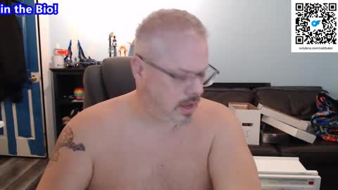 Snapshot of toddbator chatting on February 23, 12:41 am Todd Bator online show from February 23, 12:41 am