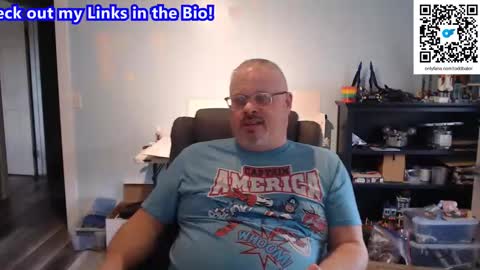 Snapshot of toddbator chatting on March 12, 10:39 pm Todd Bator online show from March 12, 10:39 pm