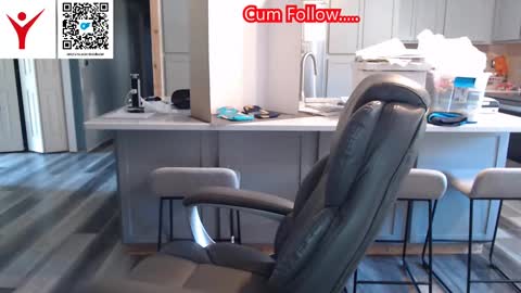 Snapshot of toddbator chatting on October 6, 2:47 pm Todd Bator online show from October 6, 2:47 pm