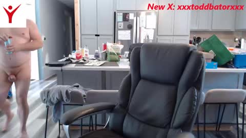 Snapshot of toddbator chatting on May 2, 1:16 pm Todd Bator online show from May 2, 1:16 pm