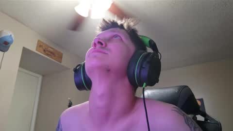 tokensarefun12801 online show from April 15, 12:28 am