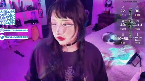 Snapshot of toky_doll chatting on April 29, 8:15 pm toky online show from April 29, 8:15 pm