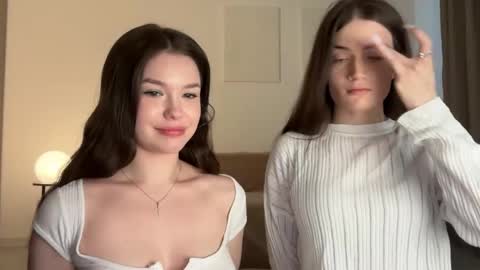 Snapshot of tokyo_blomm chatting on May 27, 1:41 pm Alice Alice - online show from May 27, 1:41 pm