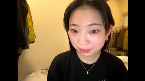 Snapshot of tokyobeauty chatting on April 23, 5:52 am tokyobeauty online show from April 23, 5:52 am