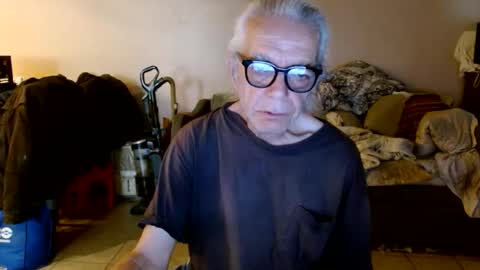 tom112292014 online show from April 15, 4:25 pm