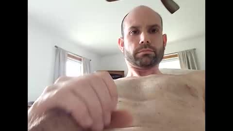 tom52701 online show from May 16, 7:56 pm