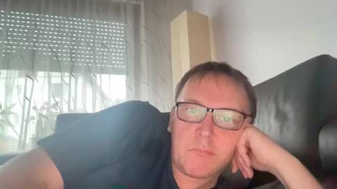 Tom online show from February 2, 3:39 pm