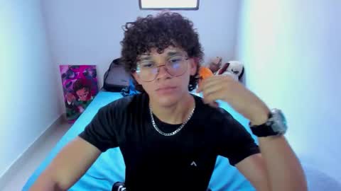 Tom Blue online show from March 25, 5:41 pm