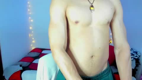 Snapshot of tom_blue10 chatting on July 9, 2:48 am Tom Blue online show from July 9, 2:48 am