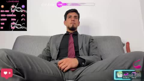 Snapshot of tom_blunt96 chatting on April 24, 12:29 pm TOM online show from April 24, 12:29 pm
