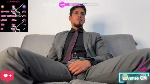 Snapshot of tom_blunt96 chatting on April 30, 9:04 am TOM online show from April 30, 9:04 am