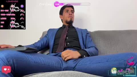 Snapshot of tom_blunt96 chatting on May 2, 2:33 pm TOM online show from May 2, 2:33 pm