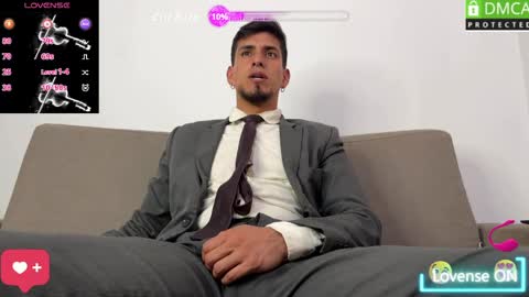 Snapshot of tom_blunt96 chatting on May 28, 12:46 pm TOM online show from May 28, 12:46 pm