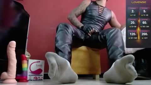 Snapshot of tom_brown12 chatting on February 2, 4:00 pm Tom online show from February 2, 4:00 pm