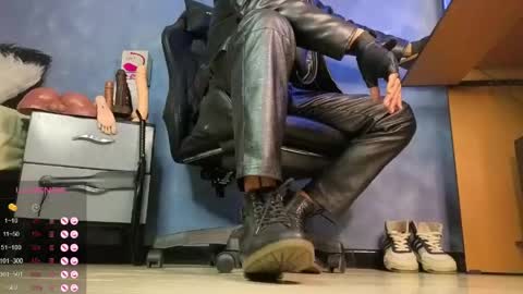 Tom online show from April 16, 12:28 pm