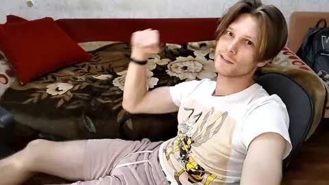 Snapshot of tom_elmo chatting on October 10, 11:26 pm Tom Elmo online show from October 10, 11:26 pm