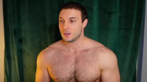 Tom online show from March 25, 4:57 pm