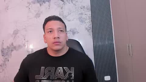 Tom muscle1 online show from February 22, 12:47 pm