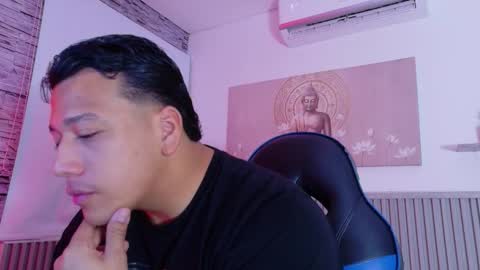 Tom muscle1 online show from March 26, 12:00 pm