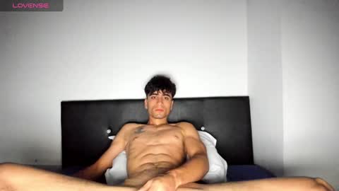 tom online show from February 4, 9:28 am