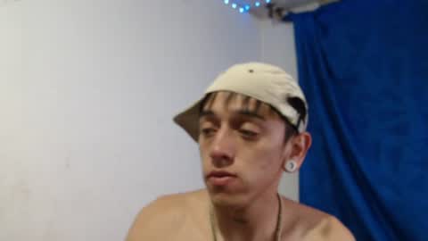 Snapshot of tomas_turbado_ chatting on July 1, 5:20 am tomas_turbado_ online show from July 1, 5:20 am